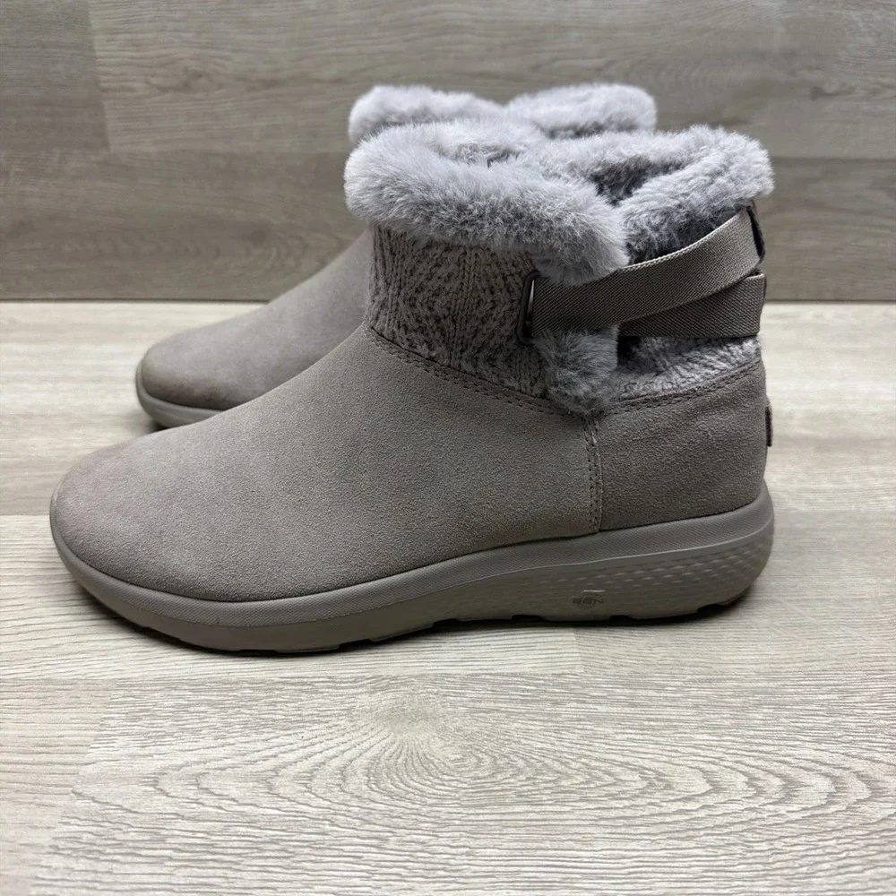 Skechers On-the-GO City Winter Gleam boots Taupe Suede Woman's Size 9 Excellent